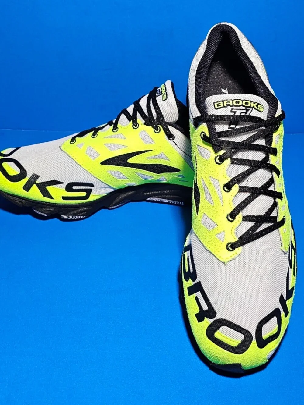 BROOKS T7 Racer  Men's White/Neón Yellow/Black Running Trail Shoes Size 13 US